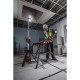 Milwaukee M18 Mocna lampa stojąca z ładowarką HOSALC-0